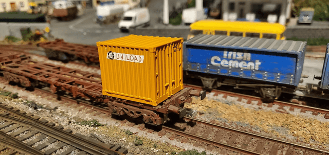 Uniload container 
