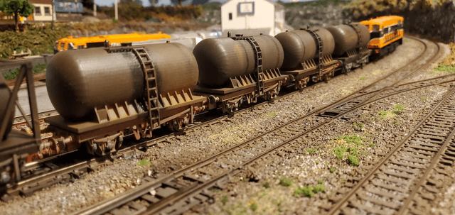 Fuel/oil tank (body only)